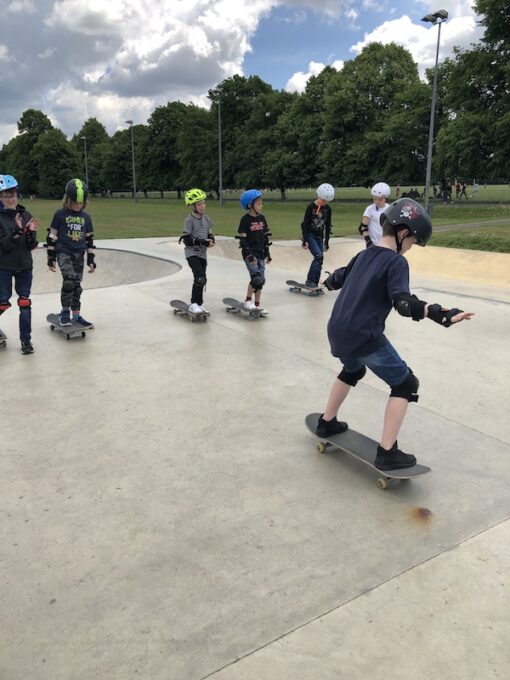 Learning to ride skateboard