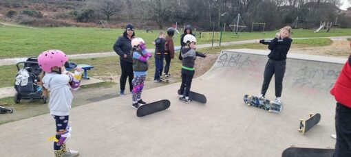 Poole skateboard lesson warm up