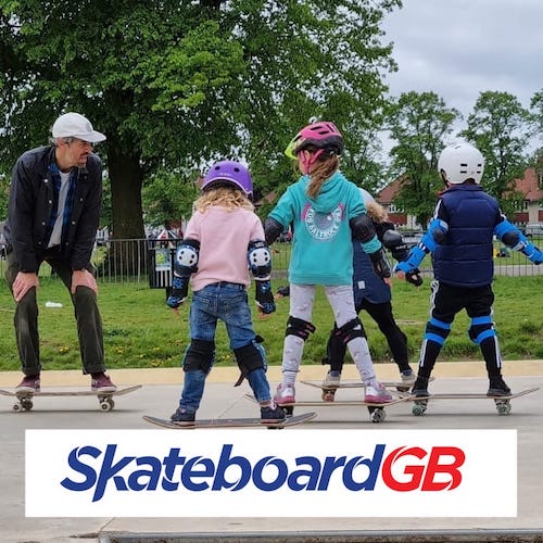 charlton-me-skateboardgb